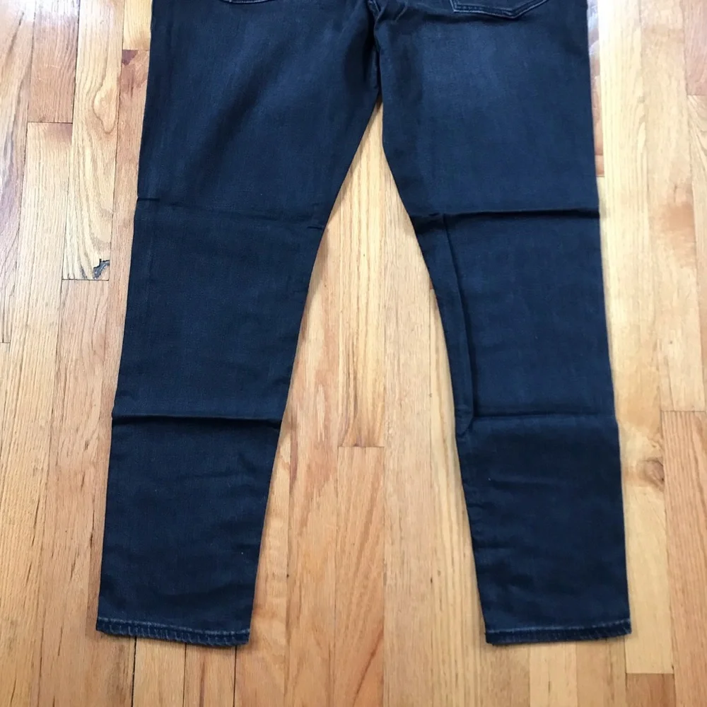 Banana Republic Factory sleek black